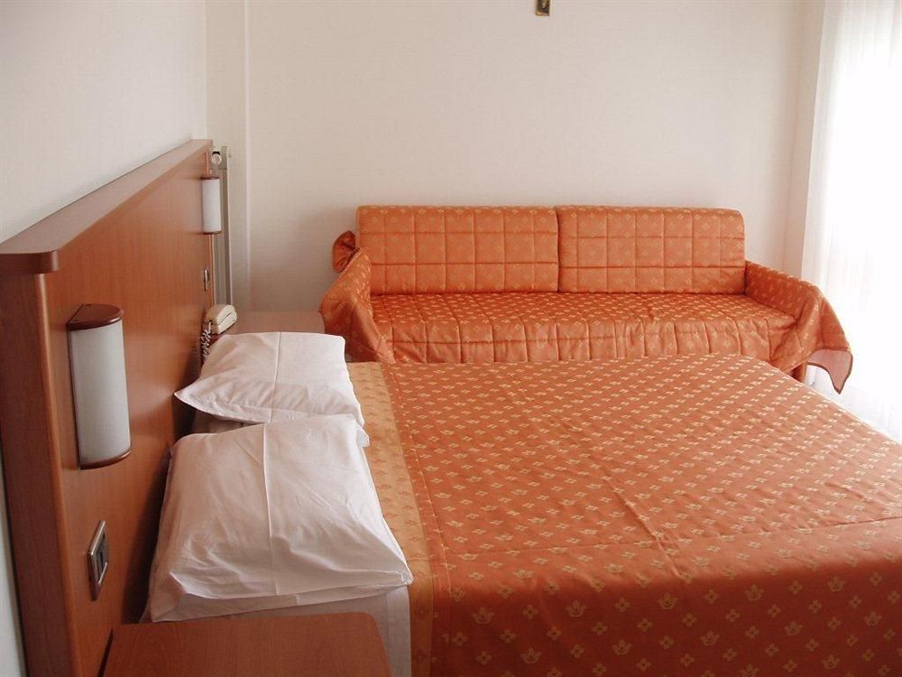 Hotel Aquilia 라이구에글리아 외부 사진