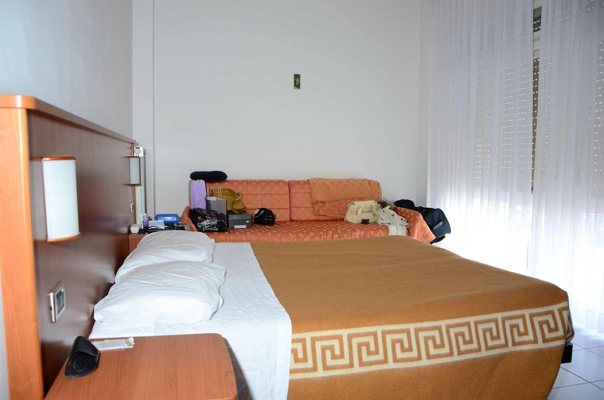 Hotel Aquilia 라이구에글리아 외부 사진